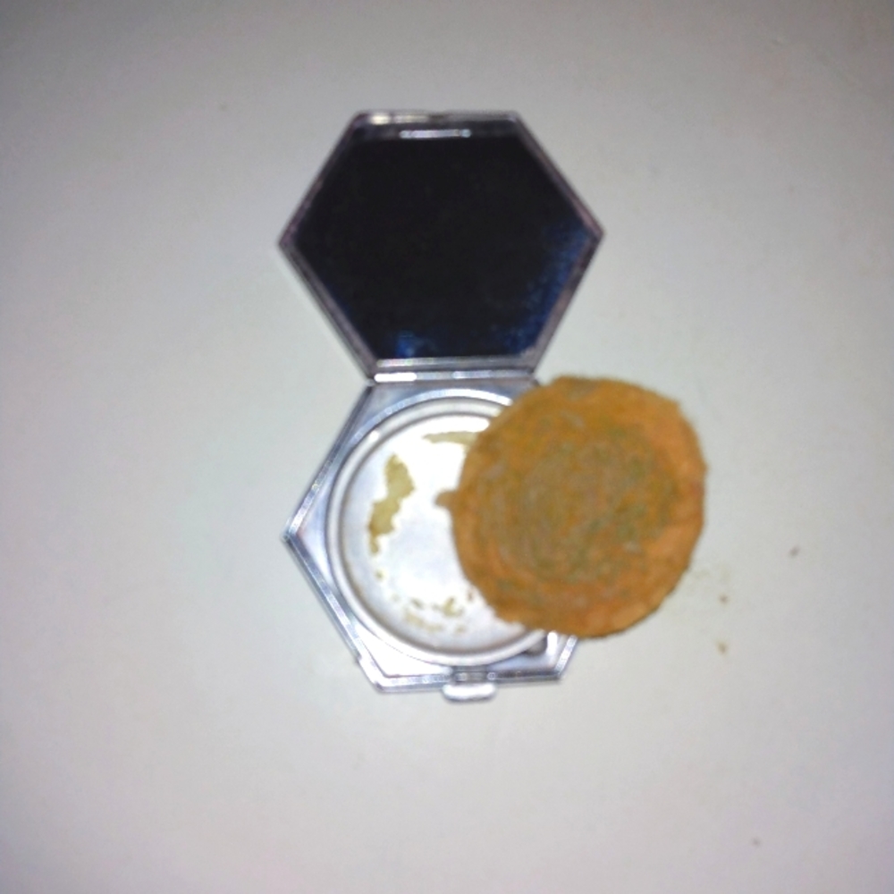 Vintage Houbigant Flower Basket Powder Compact - Picture 10 of 11